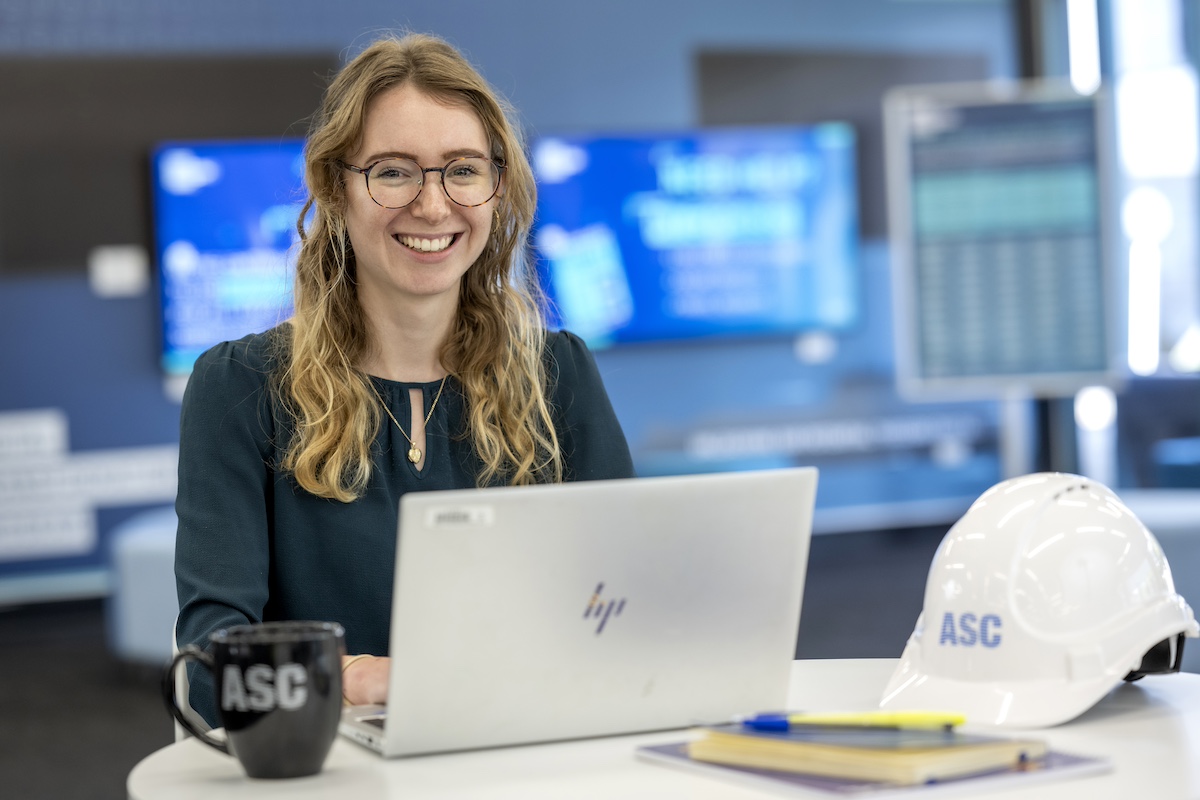 Hardhat, Helmet, Computer Hardware, Monitor, Screen, Laptop, Adult, Female, Person, Woman