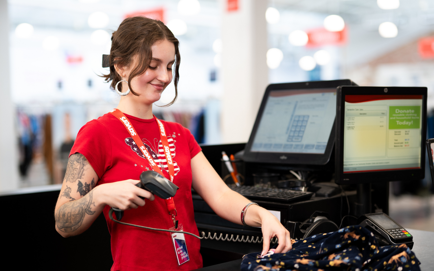 Adult, Female, Person, Woman, Laptop, Pc, Blow Dryer, Computer Hardware, Monitor, Screen