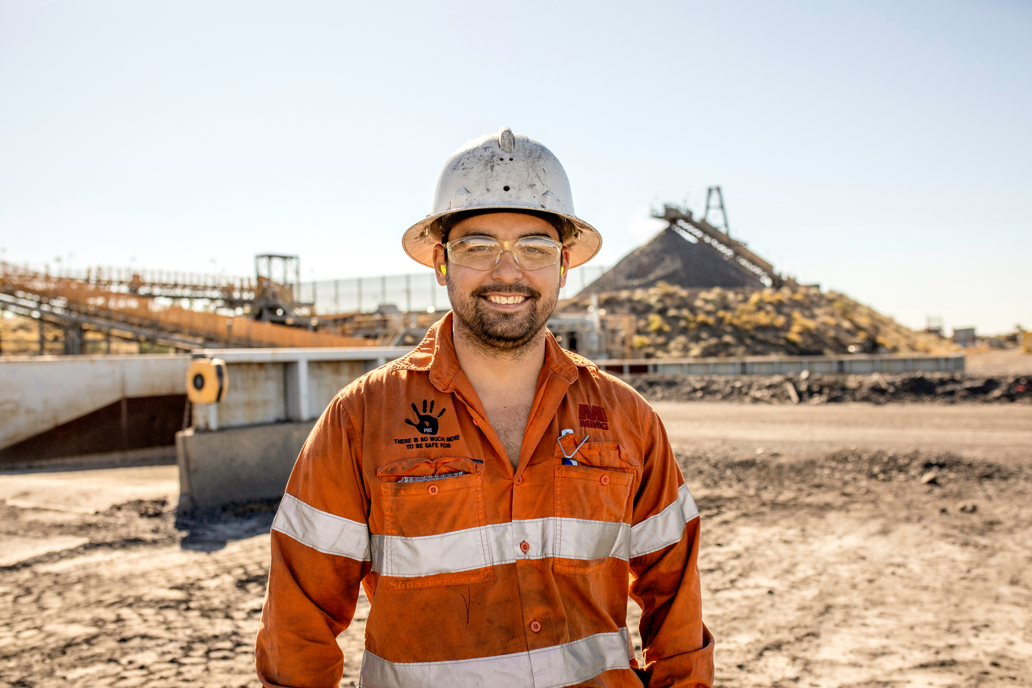 Person, Worker, Clothing, Hardhat, Helmet, Adult, Male, Man, Accessories, Glasses