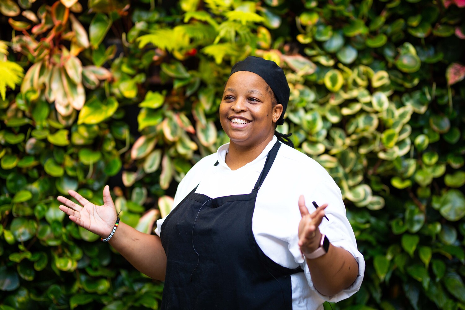 Finger, Hand, Person, Adult, Female, Woman, Wristwatch, Pen, Face, Chef