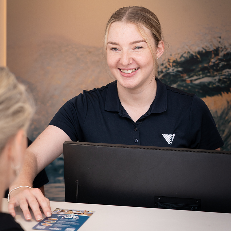 Computer, Laptop, Pc, Adult, Female, Person, Woman, Face, Head, Smile