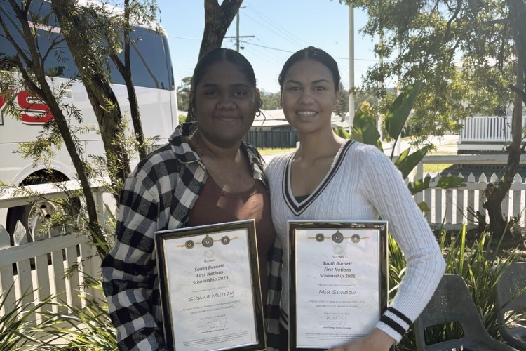 Photography, Person, Portrait, Fence, Tree, Blouse, People, Adult, Female, Woman