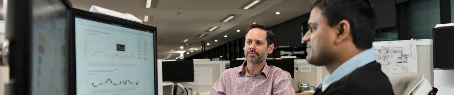 Computer Hardware, Hardware, Adult, Male, Man, Person, Monitor, Screen, People, Conversation