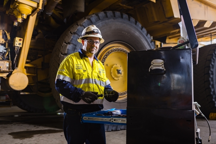 Person, Worker, Hardhat, Helmet, Glove, Adult, Male, Man, Tire, Wheel